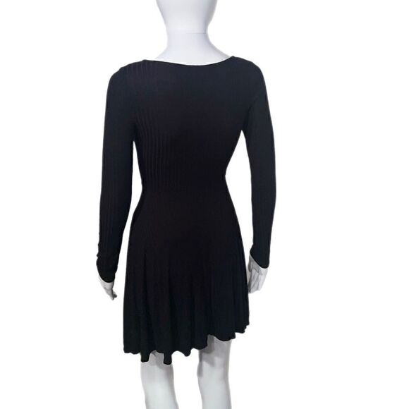 Lulu’s Alondra Black Long Sleeve Skater Dress - Picture 4 of 10